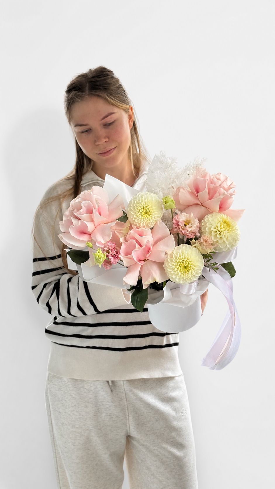 Композиция с французскими розами Pink Mondial