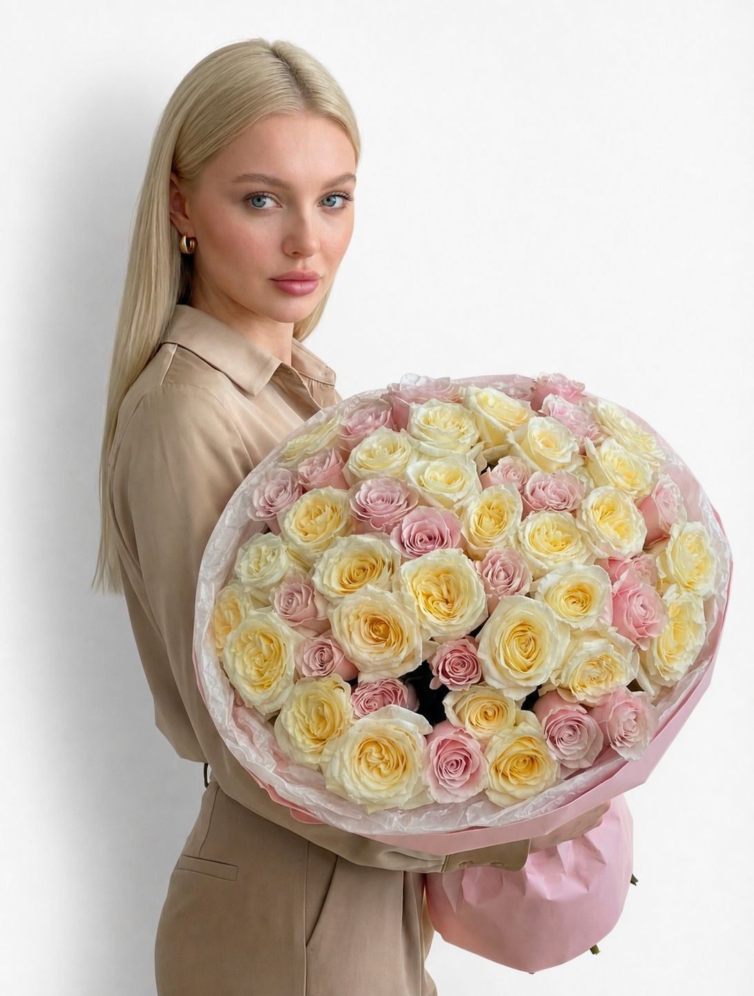 Букет из роз Pink Mondial и Candlelight